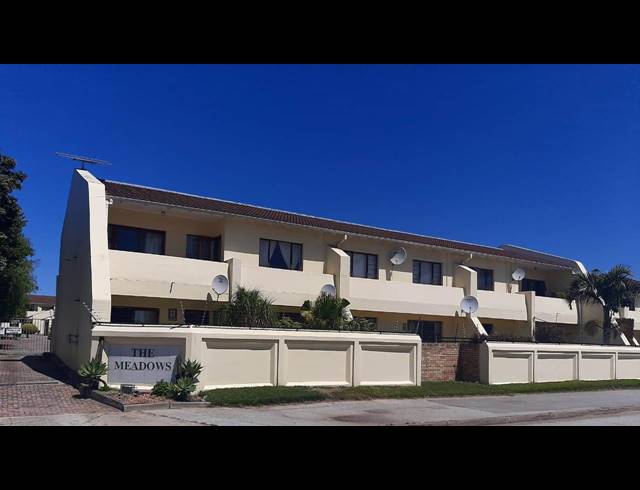 2 BEDROOM TOWNHOUSE RENTED IN WALMER